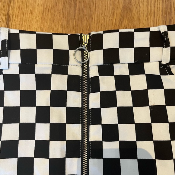 Twik black and white checked miniskirt- Size M - Picture 2 of 4